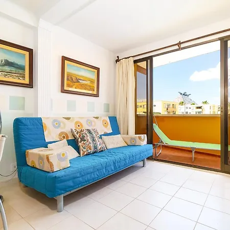 Zeus Apartment *